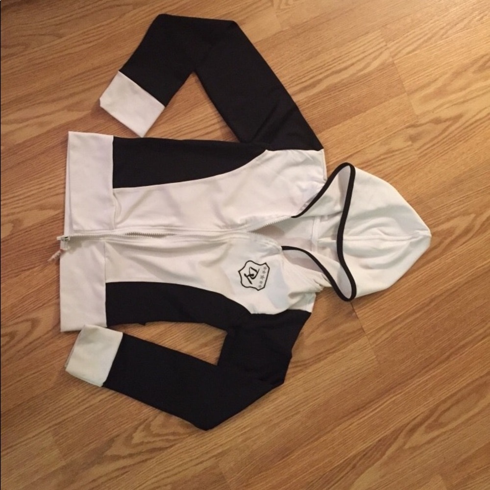 Long sleeve hoodie pullover